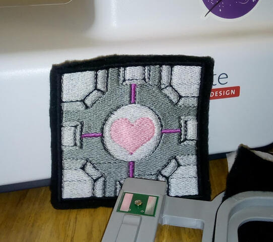 Companion cube (Portal)